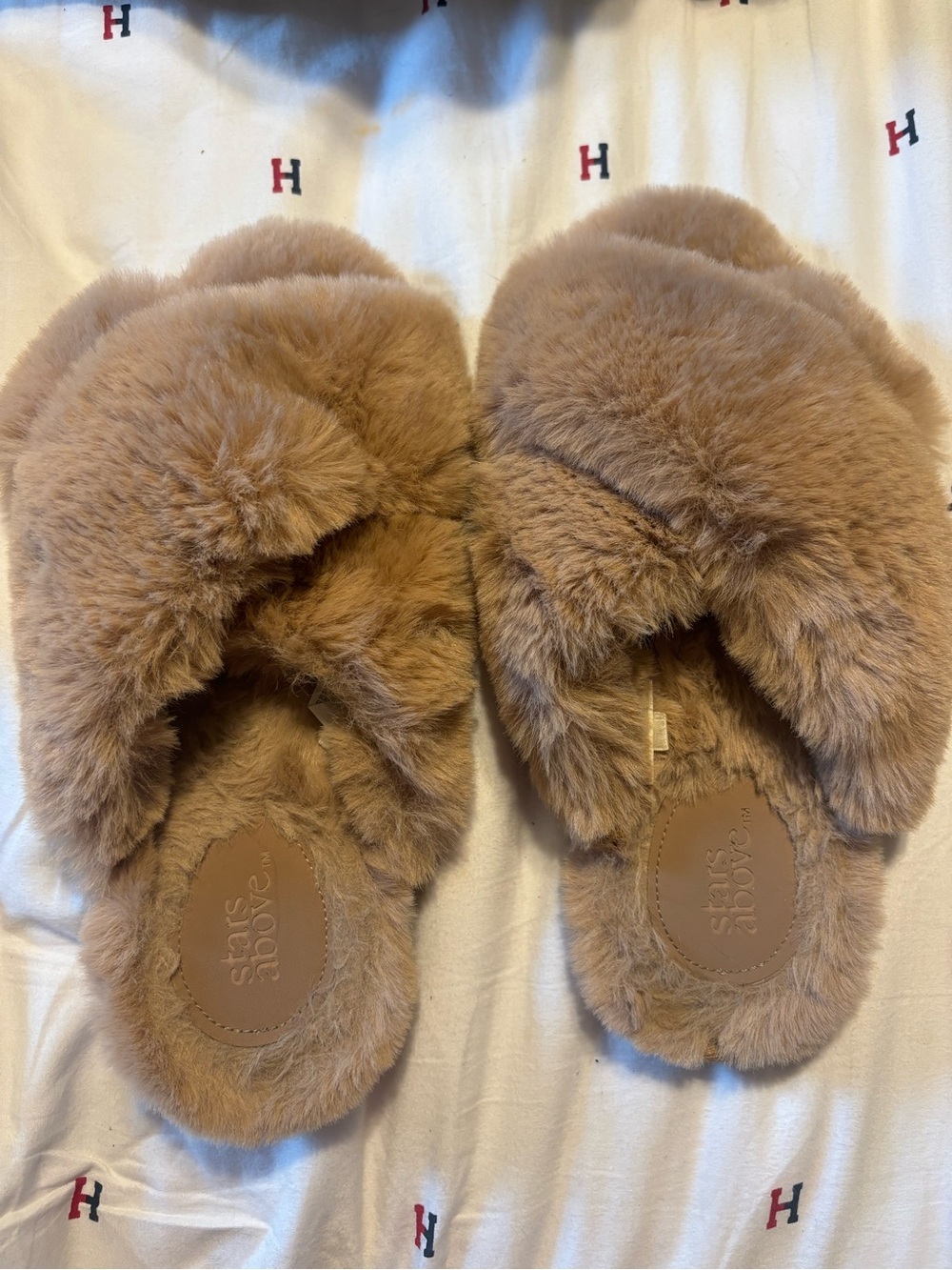 stars above Plush Faux-Fur Cross-Band Slide Slippers in Tan